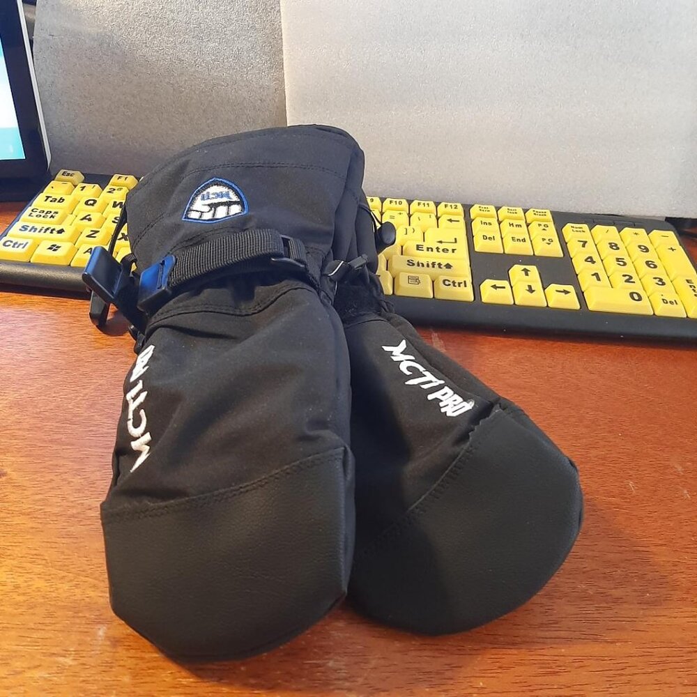 NEW Tag ! Mcti Pro WMN Ski Gloves 3M Thinsulate & Waterproof Wrist Leashes Sz XS